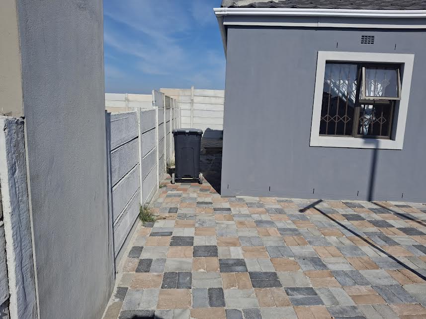 3 Bedroom Property for Sale in Hamilton Estate Western Cape